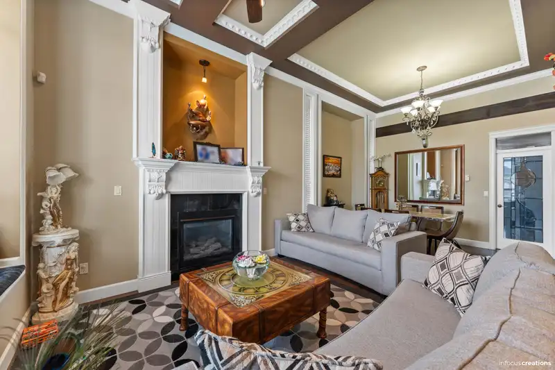 14750 61ST AVENUE - photo 4 of 37