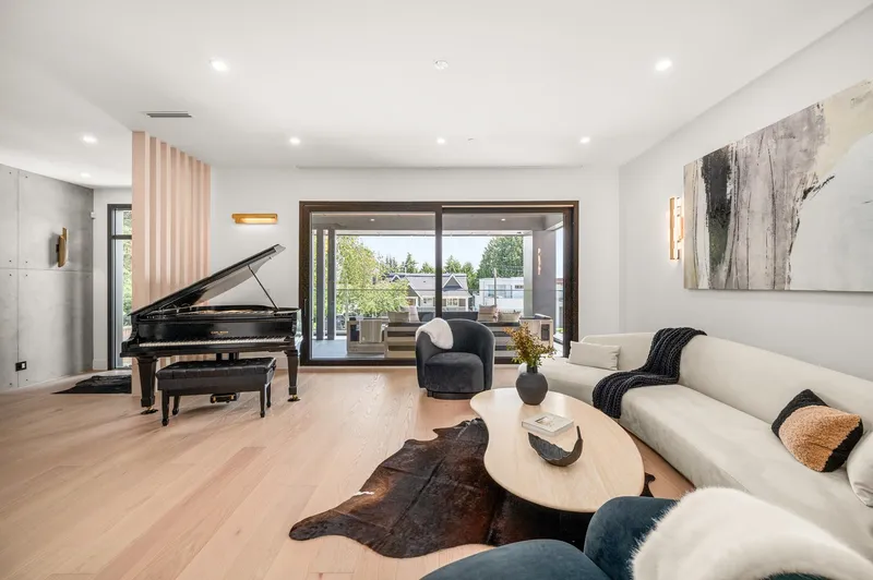 1265 KENT STREET - photo 4 of 25