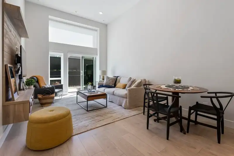 102 14818 60 AVENUE - photo 3 of 24