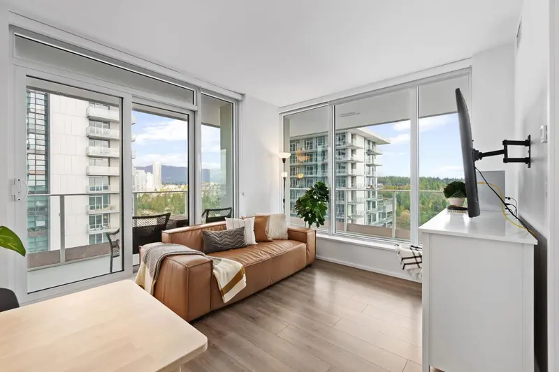 2801 3833 EVERGREEN PLACE - photo 1 of 25