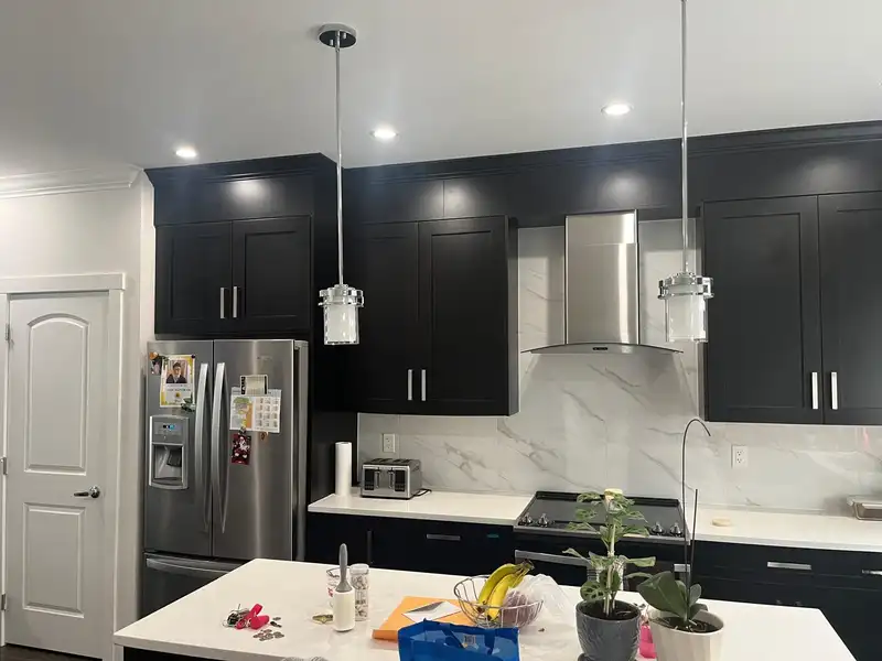 107 13898 64 AVENUE - photo 2 of 12