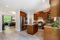 6125 150A STREET - thumbnail 10