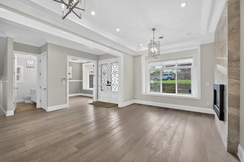 824 CHESTNUT STREET - photo 2 of 25