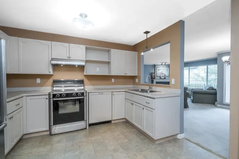 217 9299 121 STREET - photo 3 of 35