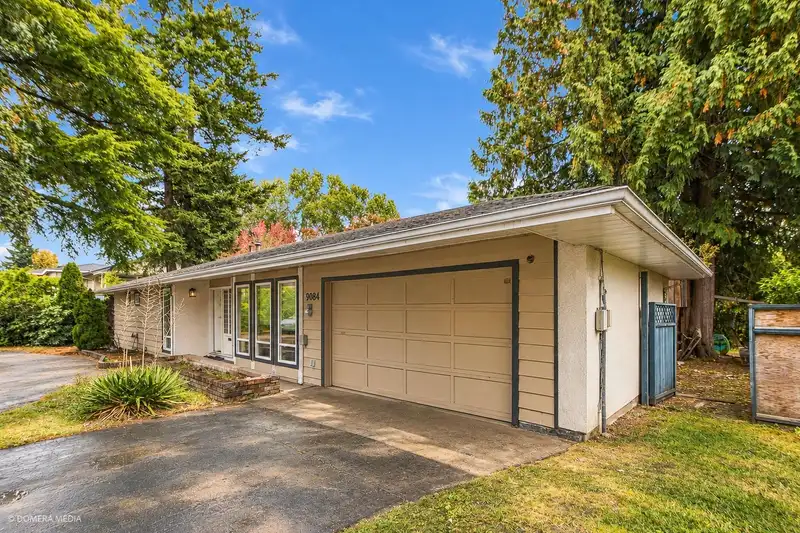 9084 PRINCE CHARLES BOULEVARD - photo 3 of 25