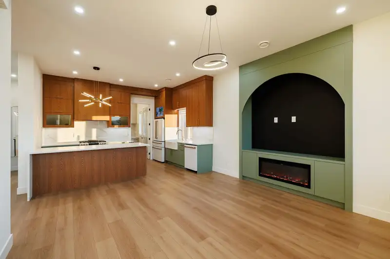 102 13313 137 STREET - photo 3 of 40