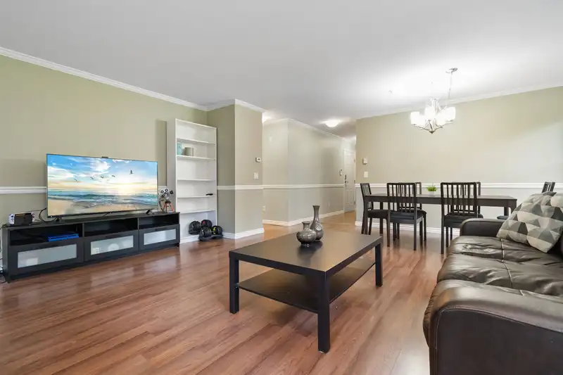 106 7435 121A STREET - photo 4 of 38