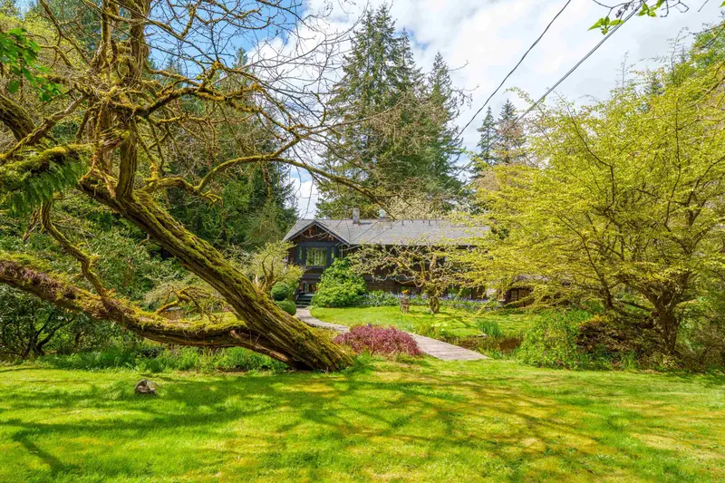 1531 LOCKYER ROAD - photo 3 of 25