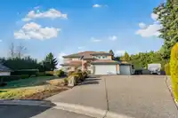 5539 185 STREET - thumbnail 1
