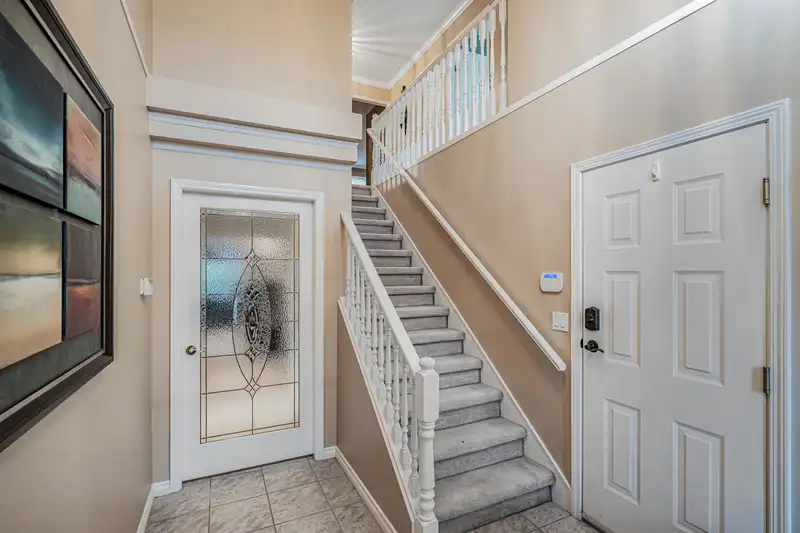 5539 185 STREET - photo 3 of 40
