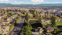 5539 185 STREET - thumbnail 39