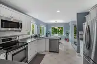 5539 185 STREET - thumbnail 7