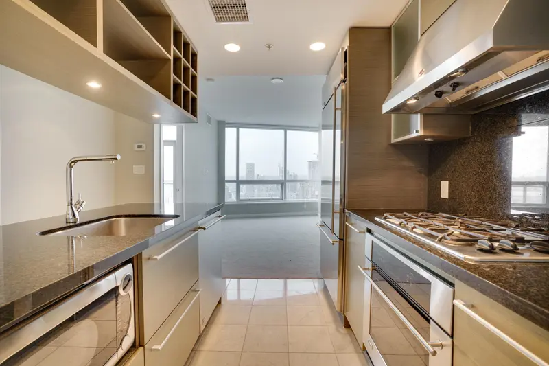 3105 833 SEYMOUR STREET - photo 3 of 16