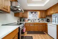 10764 FRASERGLEN DRIVE - thumbnail 13