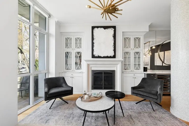 471 BEACH CRESCENT - photo 1 of 25