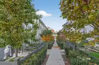 123 8168 136A STREET - thumbnail 33