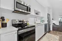 123 8168 136A STREET - thumbnail 7