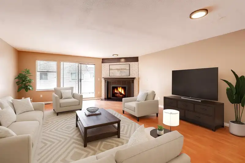 2 13970 72 AVENUE - photo 3 of 38