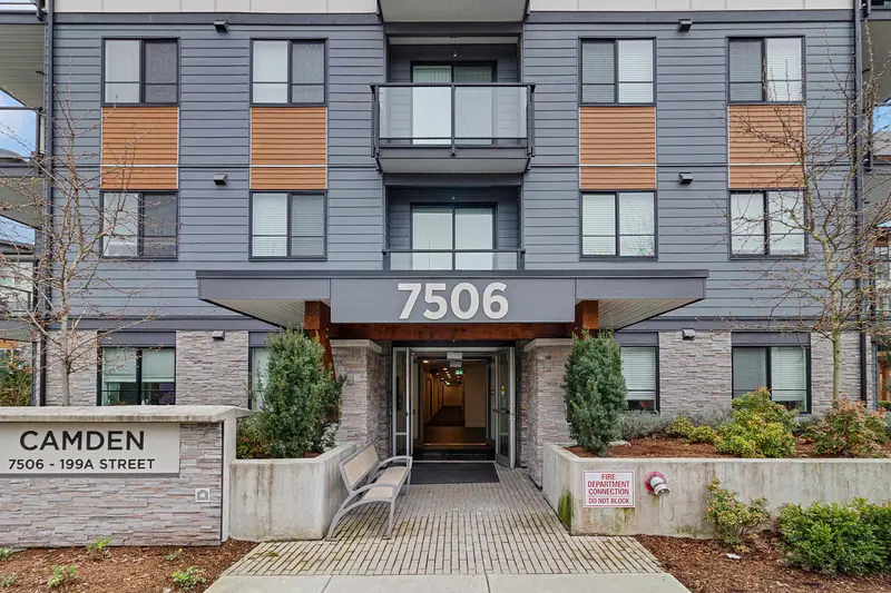 327 7506 199A STREET - photo 2 of 23