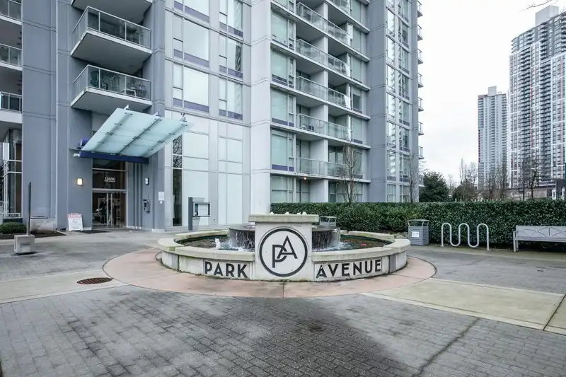 1805 13696 100 AVENUE - photo 4 of 26