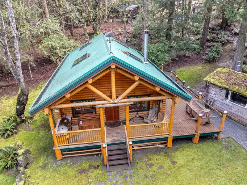 274 MERRYMAN DRIVE - photo 2 of 25