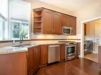 7758 169A STREET - thumbnail 10