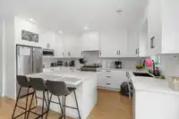 18470 64 AVENUE - thumbnail 3