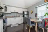 7310 191B STREET - thumbnail 32
