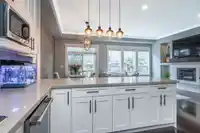 7310 191B STREET - thumbnail 9