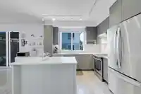 77 9718 161A STREET - thumbnail 6