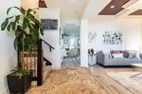 19470 72 AVENUE - thumbnail 4