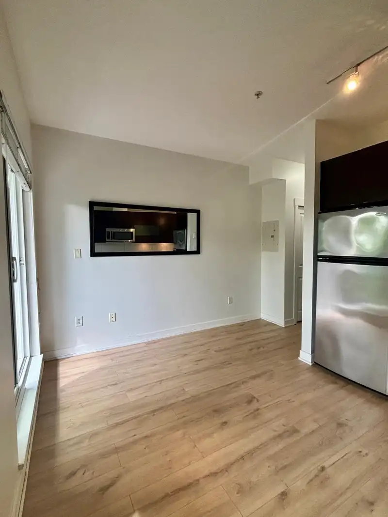 330 13321 102A AVENUE - photo 2 of 15