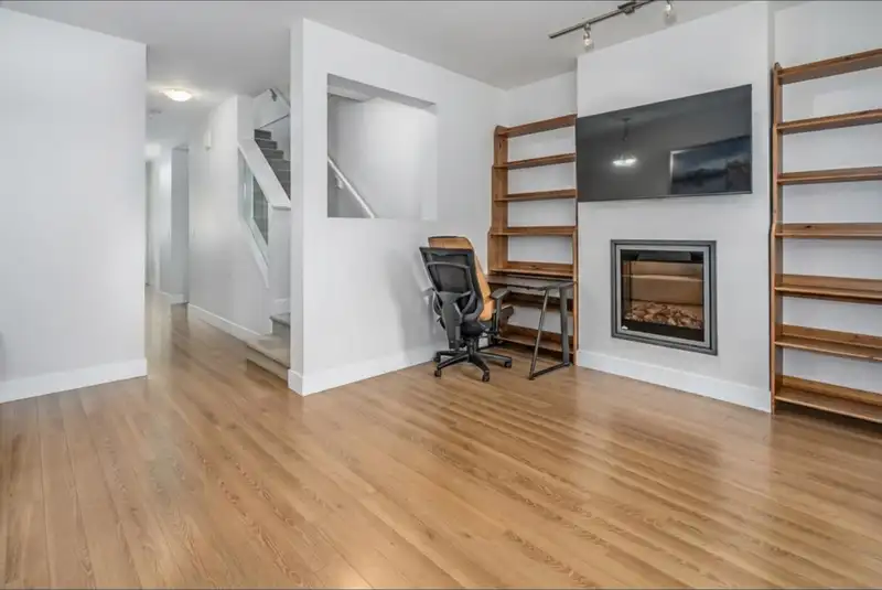 30 6299 144 STREET - photo 3 of 23