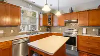 7287 147A STREET - thumbnail 8