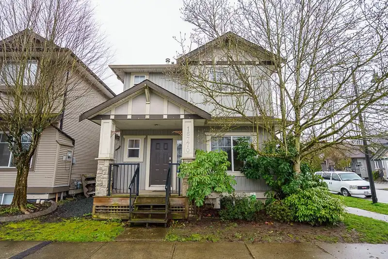 16770 63 AVENUE - photo 1 of 27