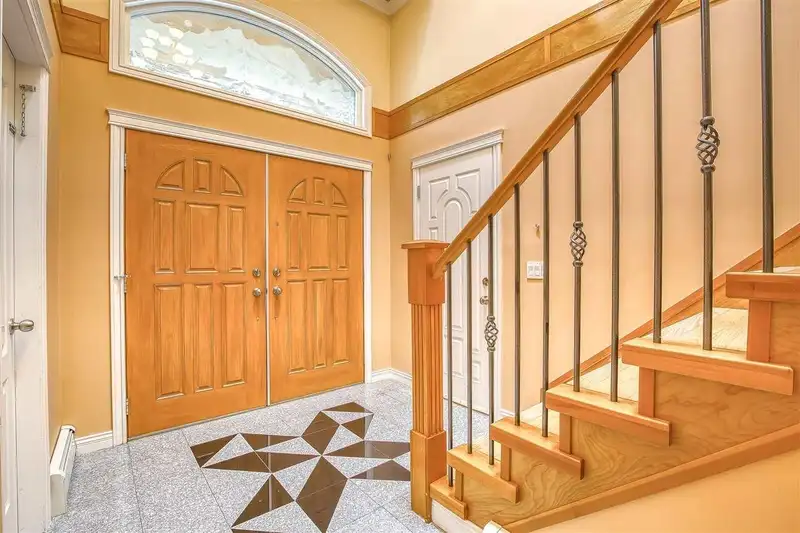 6484 134 STREET - photo 2 of 24