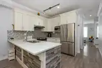 12 18819 71 AVENUE - thumbnail 1