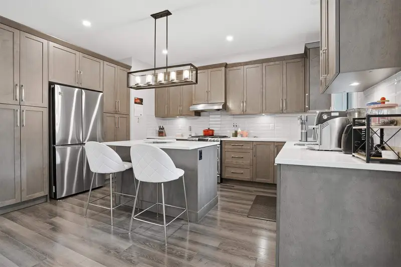 22 3618 150 STREET - photo 4 of 25