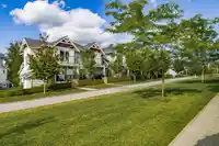 6 7198 179 STREET - thumbnail 2