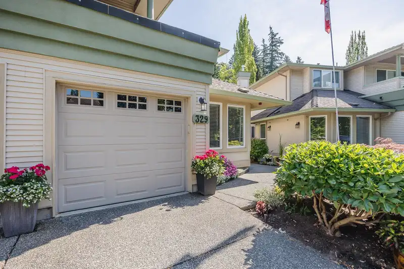 329 13888 70 AVENUE - photo 3 of 40