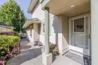 329 13888 70 AVENUE - thumbnail 5