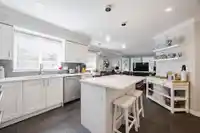 329 13888 70 AVENUE - thumbnail 6