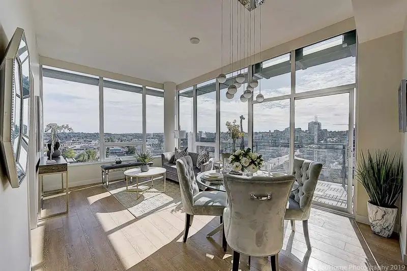 1802 111 E 1ST AVENUE - photo 1 of 25