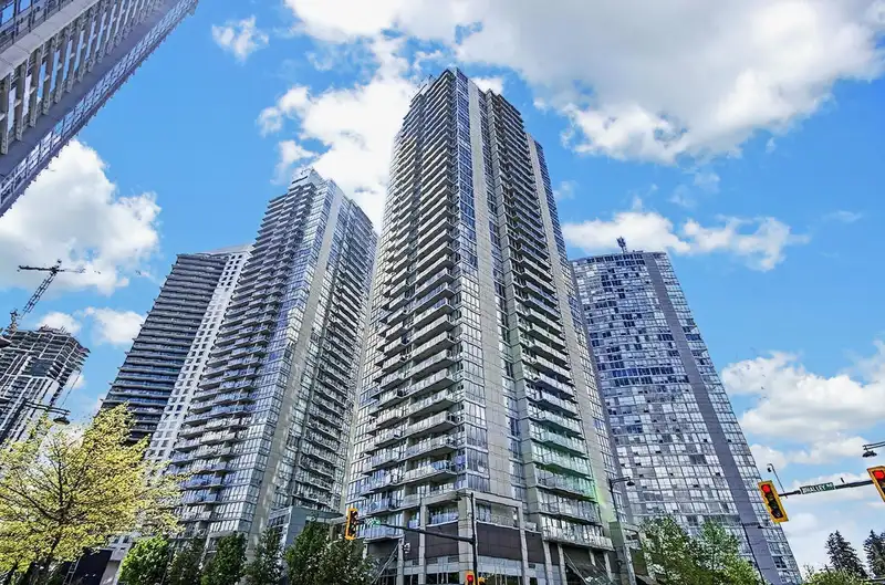 1903 13688 100 AVENUE - photo 1 of 11