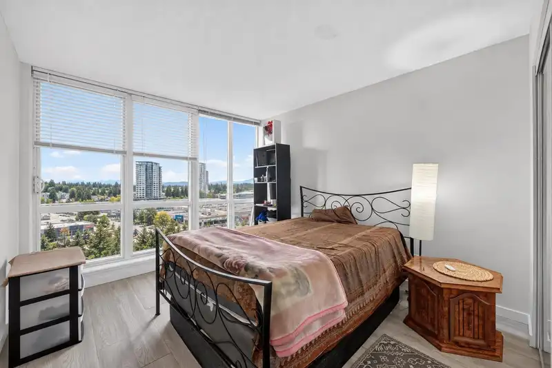 1903 13688 100 AVENUE - photo 4 of 11