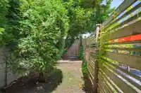 10931 161A STREET - thumbnail 38