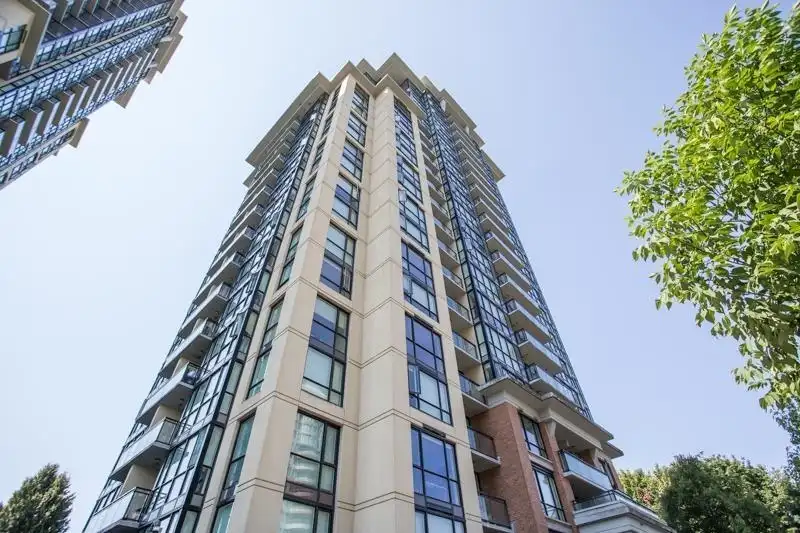 510 13380 108 AVENUE - photo 1 of 20