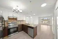 318 13555 GATEWAY DRIVE - thumbnail 4