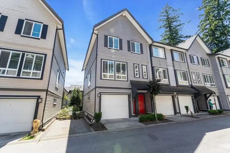 72 14555 68 AVENUE - photo 1 of 29