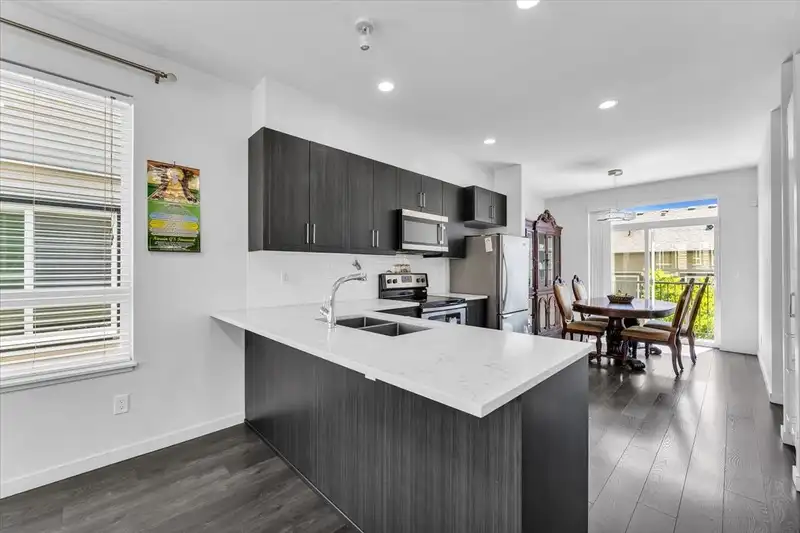 72 14555 68 AVENUE - photo 3 of 29